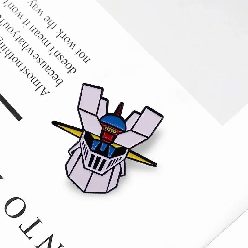Broche Mazinger Z en cuivre avec fermoir papillon – Image 2